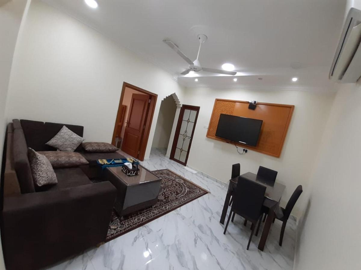 Al Jood Hotel Apartment Hilf Luaran gambar