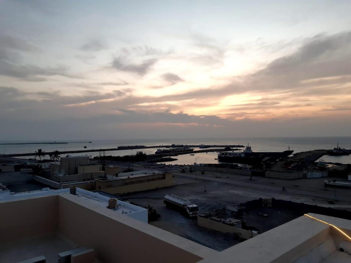 Al Jood Hotel Apartment Hilf Luaran gambar
