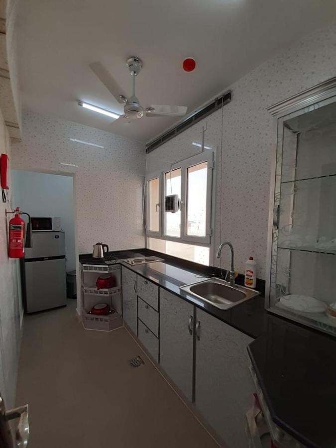 Al Jood Hotel Apartment Hilf Luaran gambar